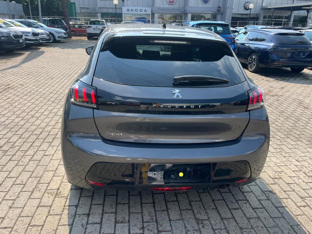 Peugeot 208 usata a Milano (8)