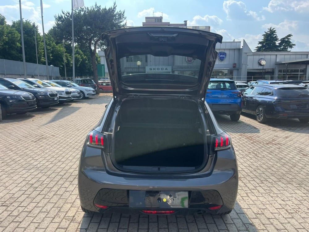 Peugeot 208 usata a Milano (9)