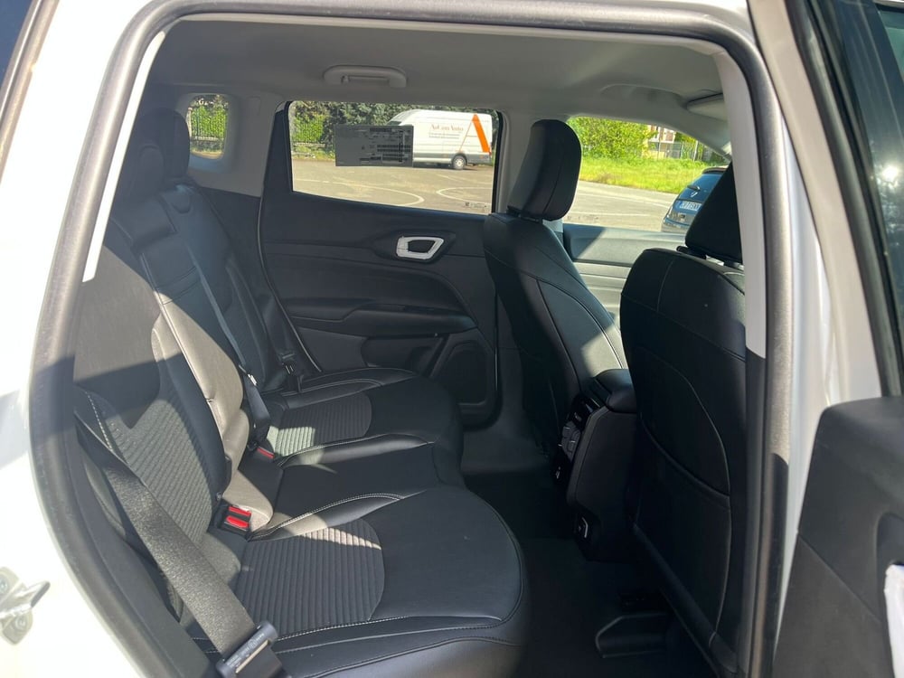 Jeep Compass nuova a Milano (15)