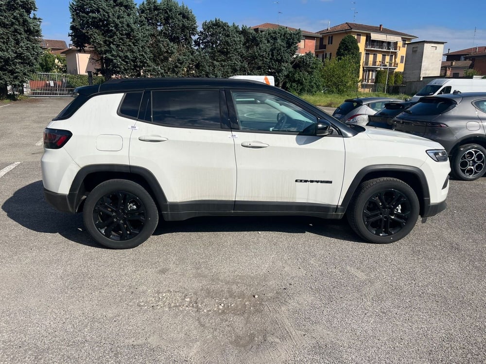 Jeep Compass nuova a Milano (4)