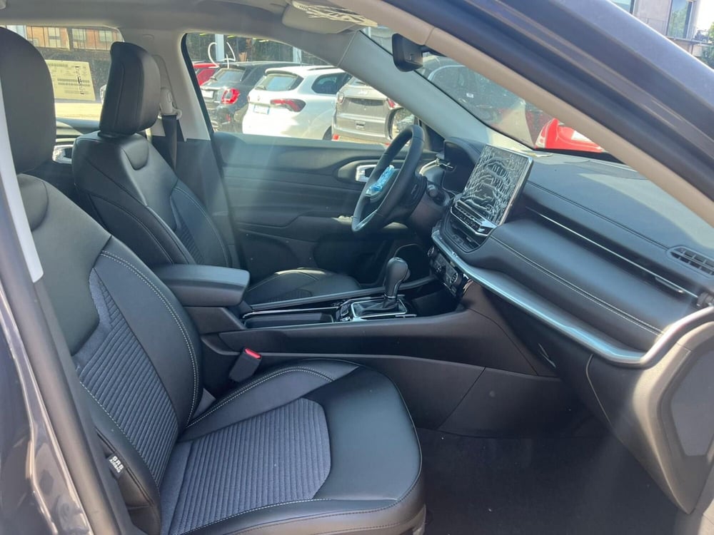Jeep Compass nuova a Milano (12)