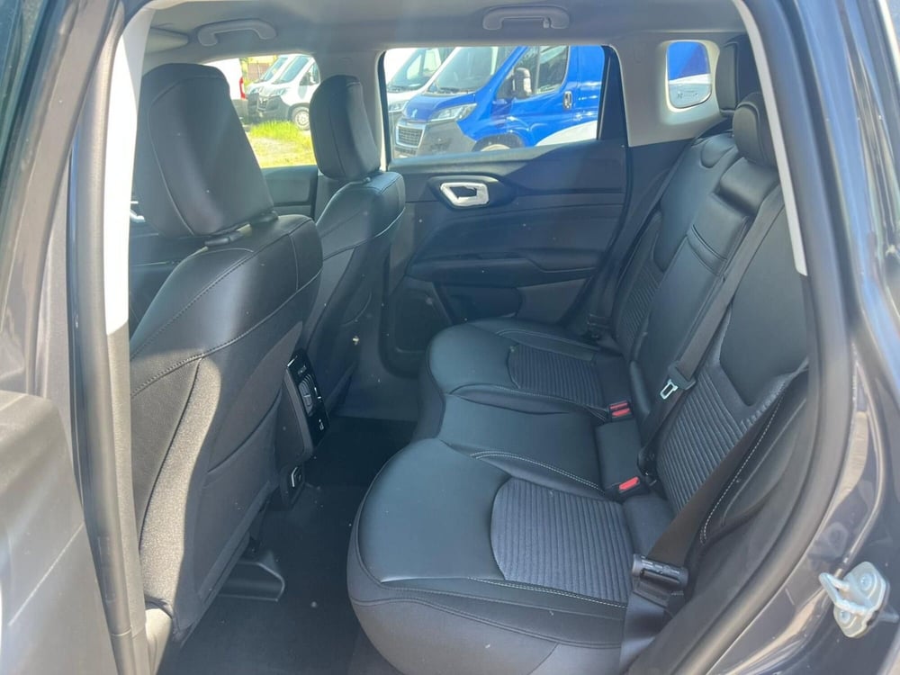 Jeep Compass nuova a Milano (13)
