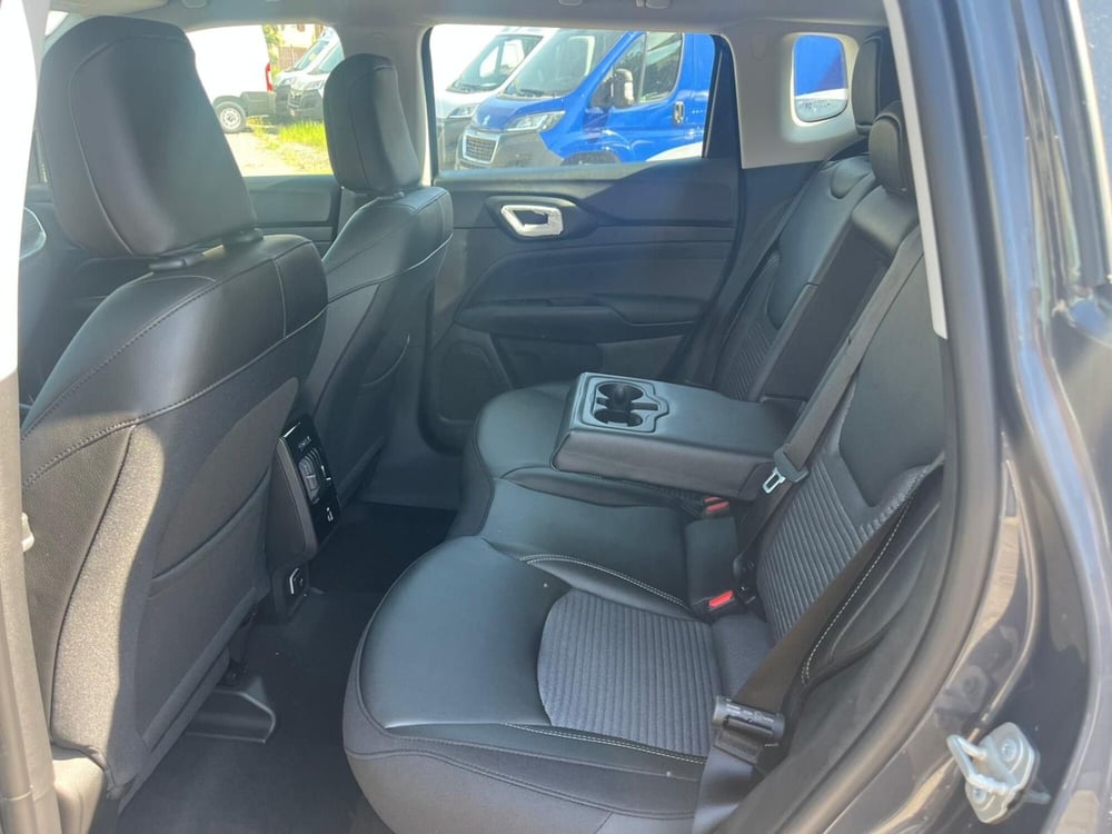 Jeep Compass nuova a Milano (14)