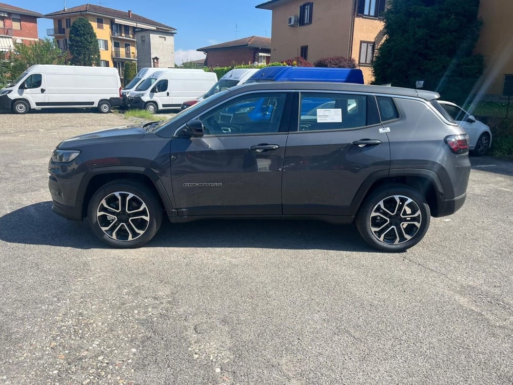 Jeep Compass nuova a Milano (4)
