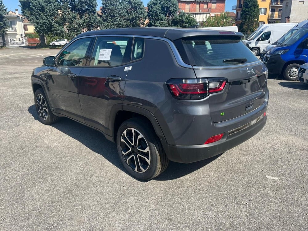 Jeep Compass nuova a Milano (6)