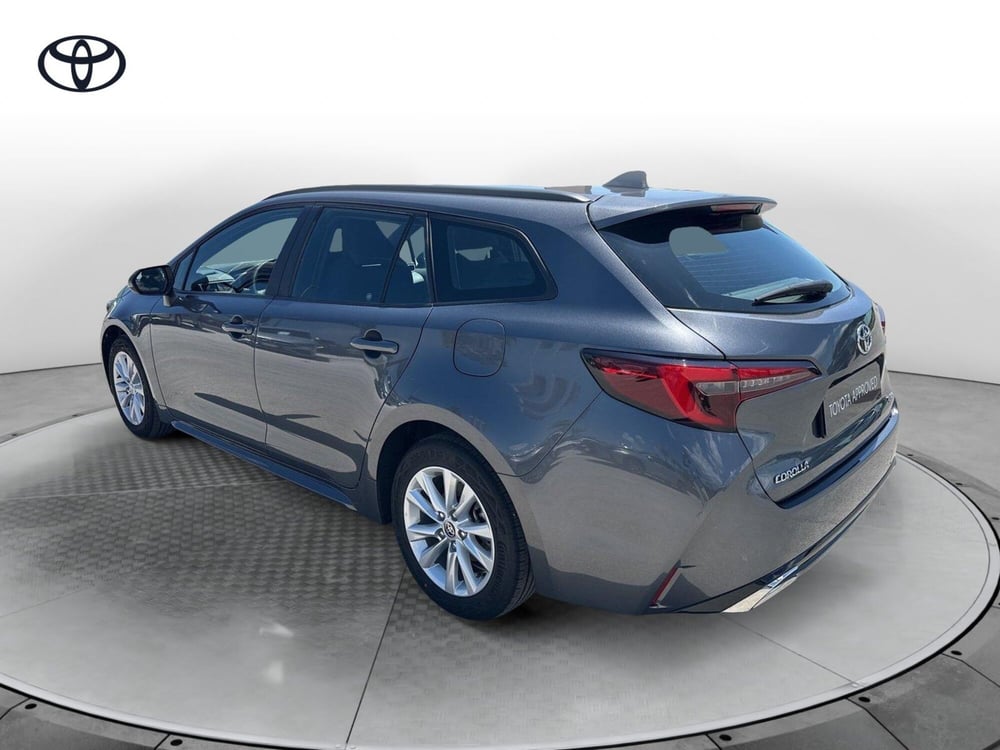 Toyota Corolla Touring Sports nuova a Siracusa (4)