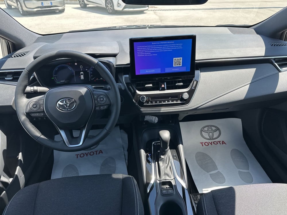 Toyota Corolla Touring Sports nuova a Siracusa (9)