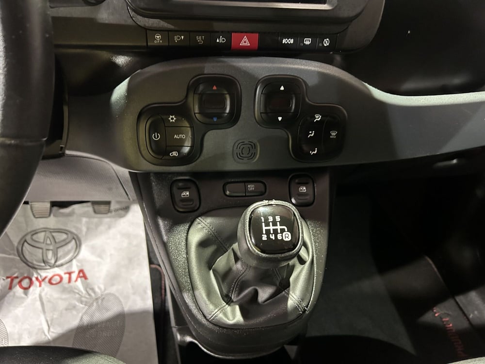 Fiat Panda Cross usata a Milano (16)