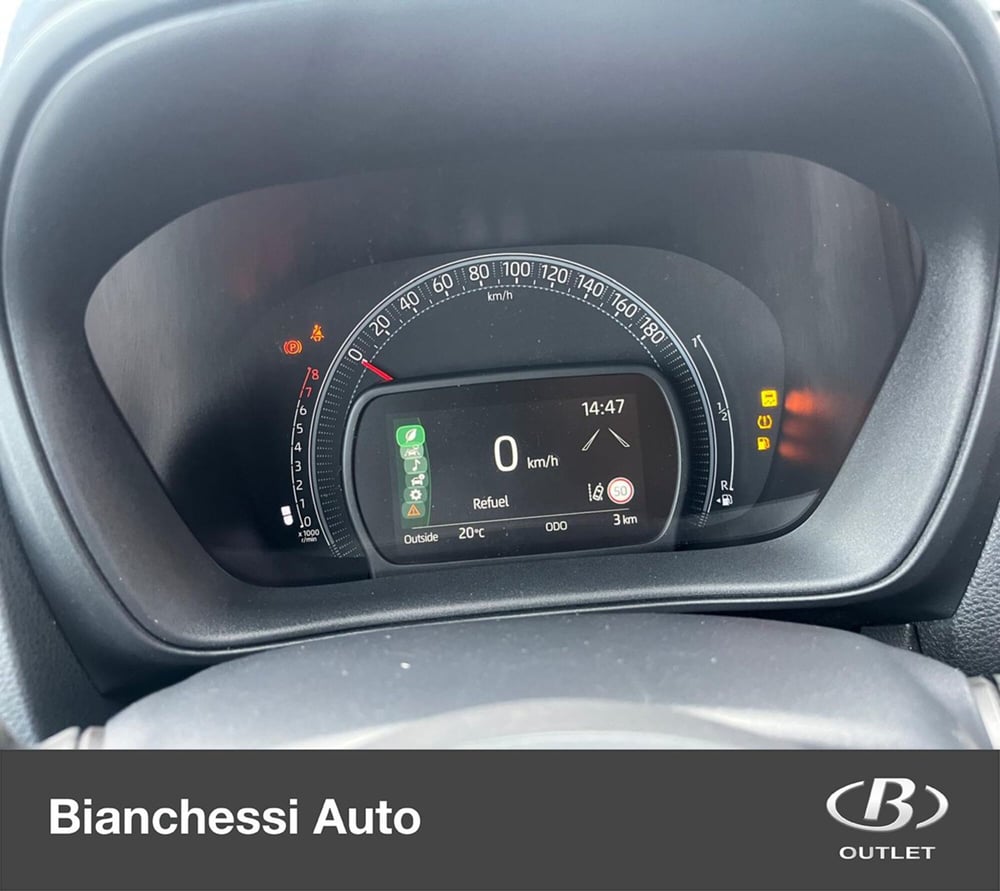 Toyota Aygo X nuova a Cremona (10)