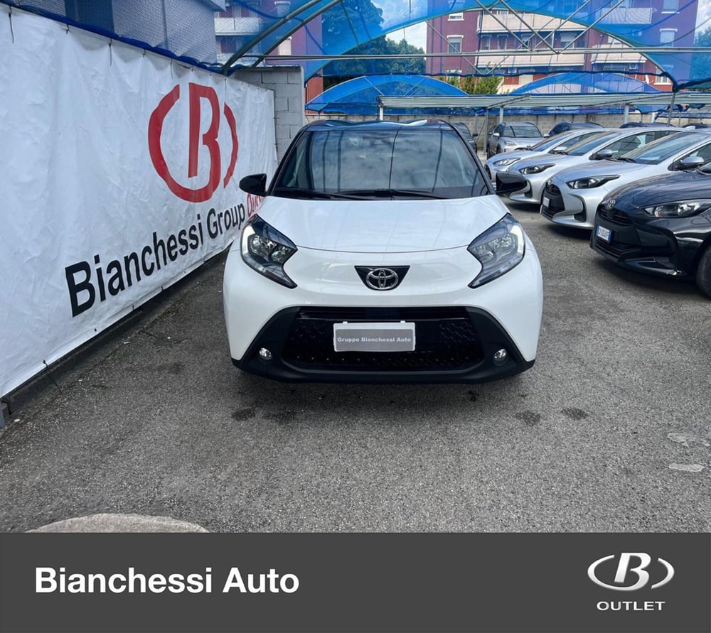 Toyota Aygo X nuova a Cremona (4)