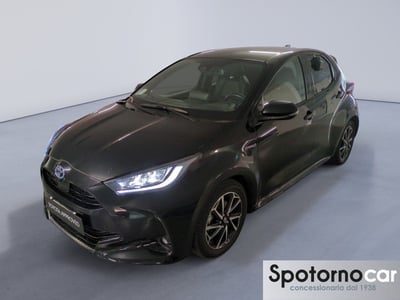 Toyota Yaris 1.5 Hybrid 5 porte Lounge del 2021 usata a Sesto San Giovanni
