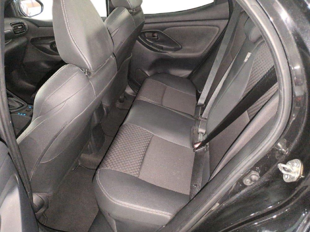 Toyota Yaris usata a Milano (12)