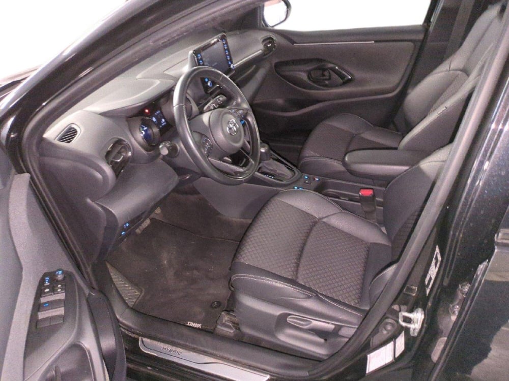 Toyota Yaris usata a Milano (15)