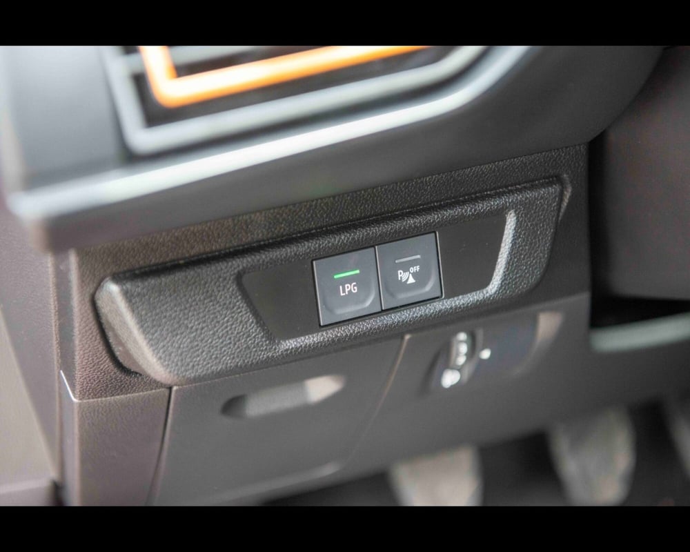 Dacia Sandero usata a Treviso (18)