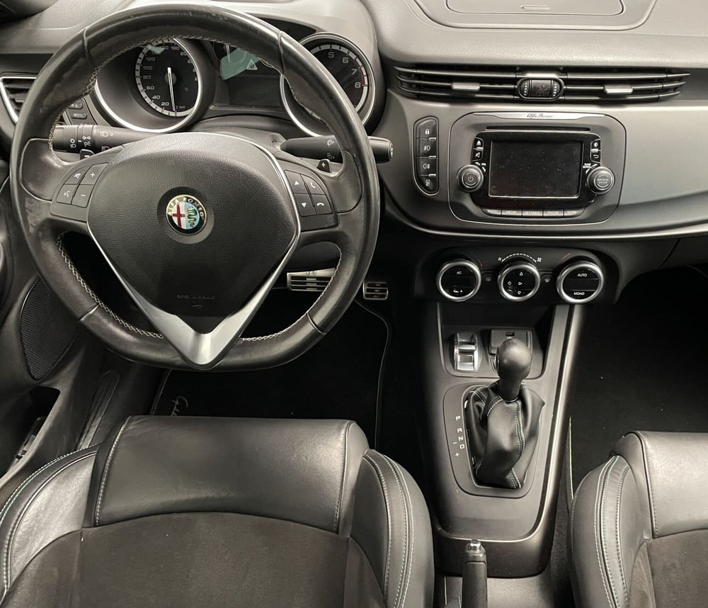 Alfa Romeo Giulietta usata a Novara (12)