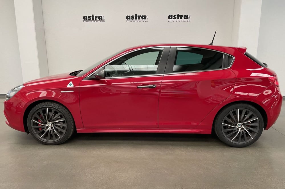 Alfa Romeo Giulietta usata a Novara (7)