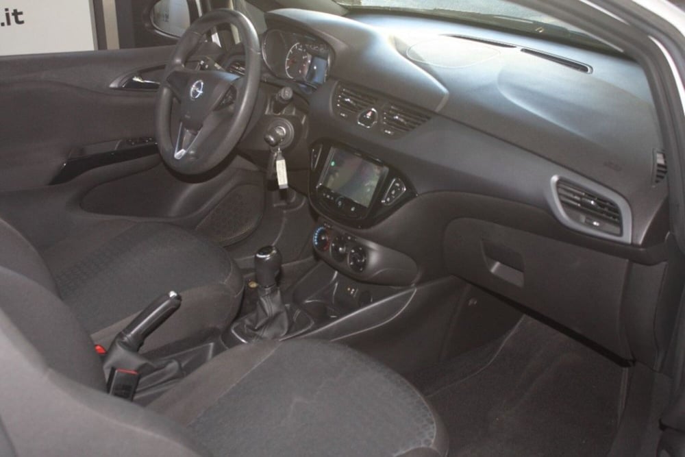 Opel Corsa Coupé usata a Viterbo (7)