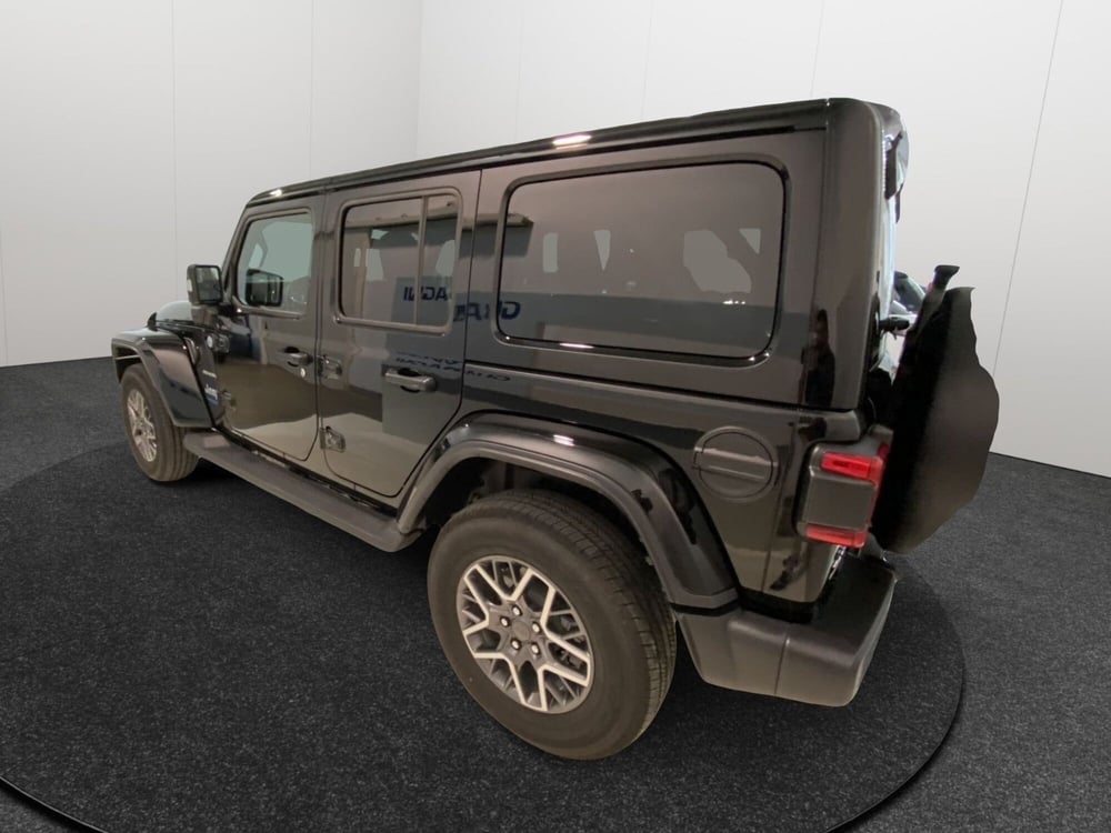 Jeep Wrangler Unlimited usata a Caltanissetta (6)