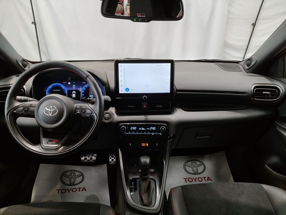 Toyota Yaris GR Sport usata a Roma (9)