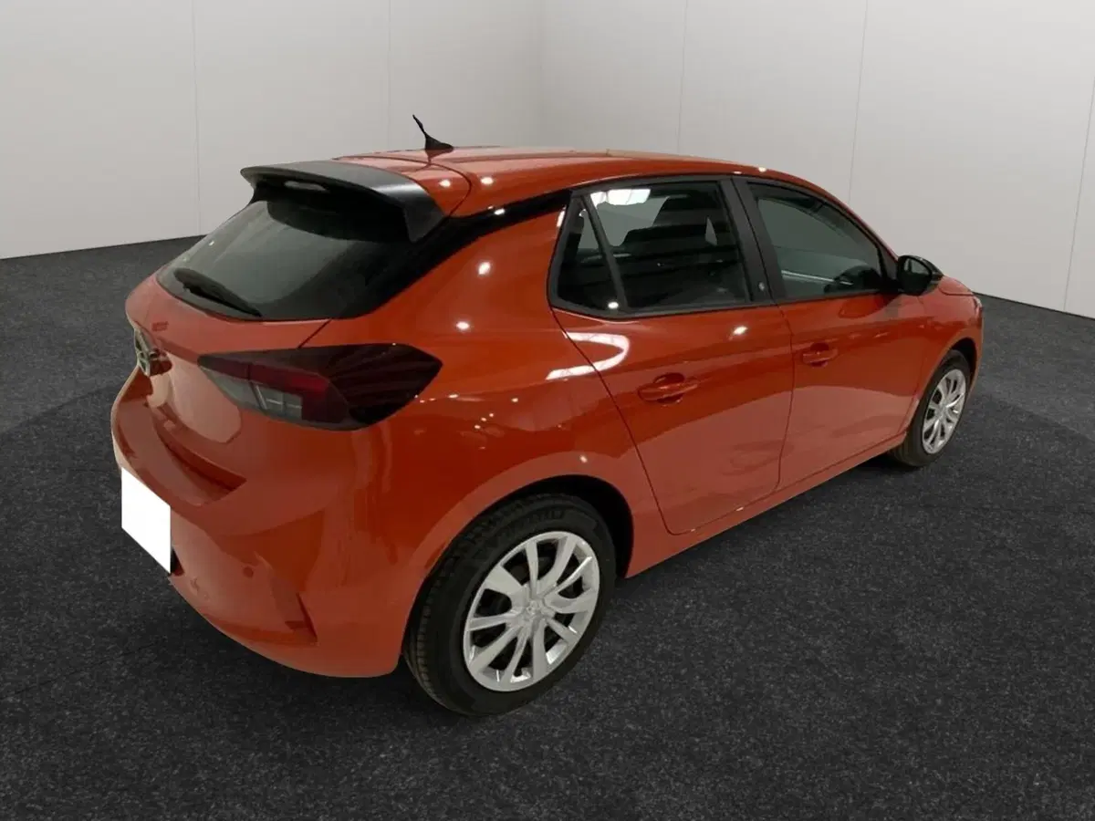 Opel Corsa nuova a Agrigento (12)