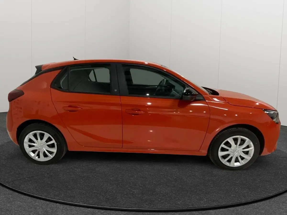 Opel Corsa nuova a Agrigento (2)