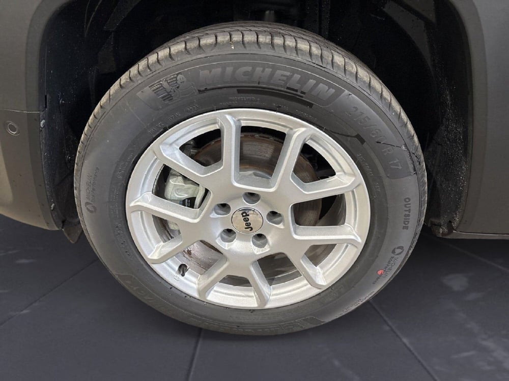 Jeep Renegade nuova a Caltanissetta (15)