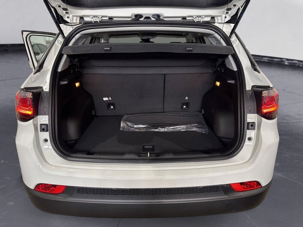 Jeep Compass nuova a Caltanissetta (14)