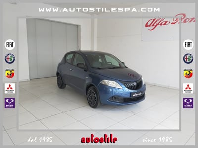 Lancia Ypsilon 1.0 FireFly 5 porte S&amp;S Hybrid Silver Plus nuova a Scandiano