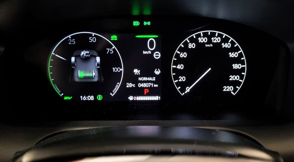 Honda ZR-V usata a Pavia (14)