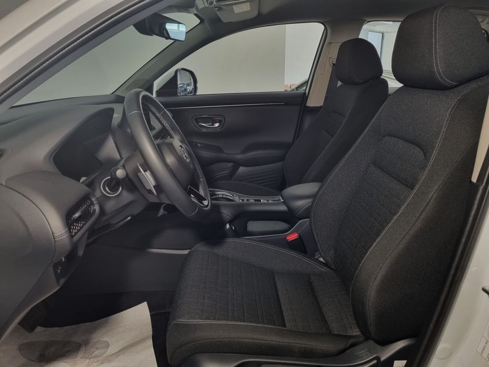Honda ZR-V usata a Pavia (6)