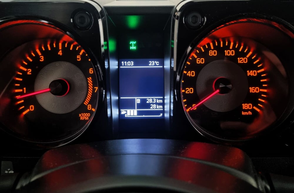 Suzuki Jimny nuova a Pavia (15)
