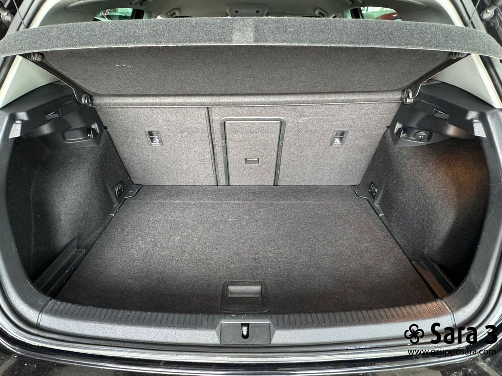 Volkswagen Golf usata a Benevento (11)