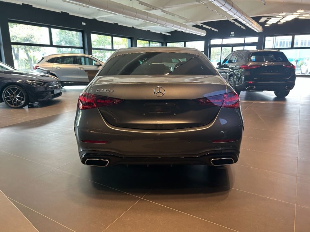Mercedes-Benz Classe C nuova a Firenze (7)