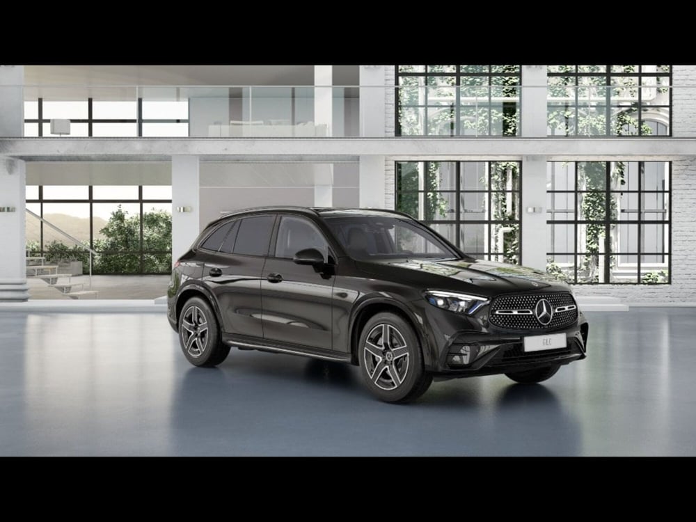 Mercedes-Benz GLC SUV nuova a Siena