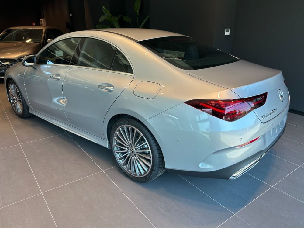 Mercedes-Benz CLA Shooting Brake nuova a Firenze (5)