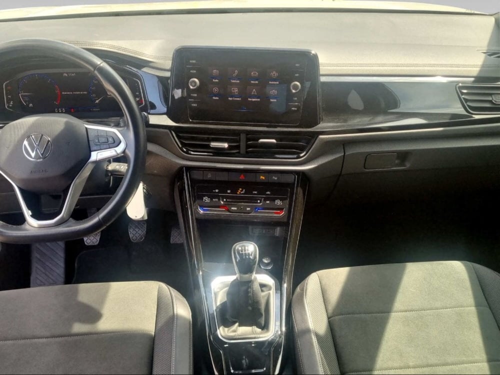 Volkswagen T-Roc usata a Livorno (10)