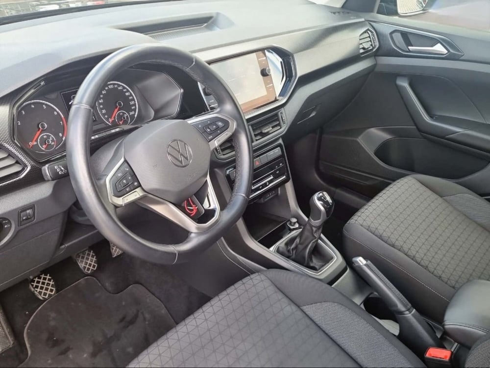 Volkswagen T-Cross usata a Livorno (6)