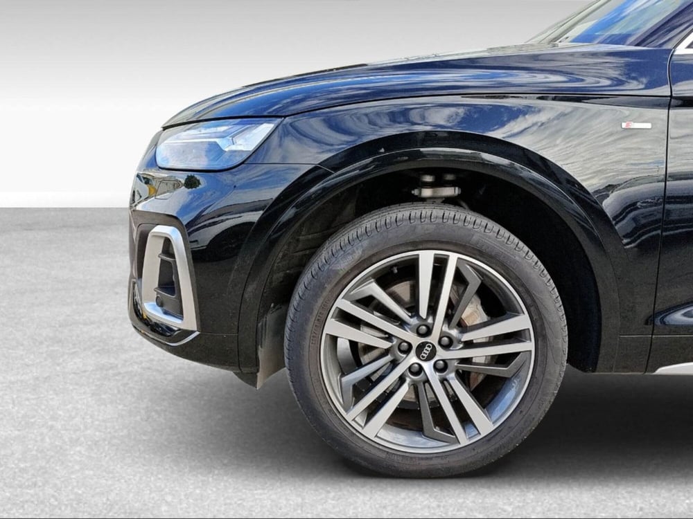 Audi Q5 Sportback usata a Livorno (11)