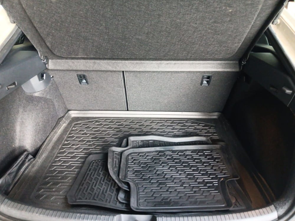 Volkswagen Taigo usata a Bologna (10)