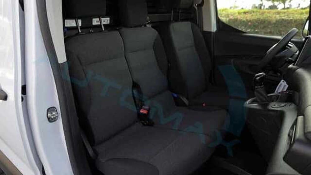 Peugeot Partner Furgone nuova a Brescia (17)
