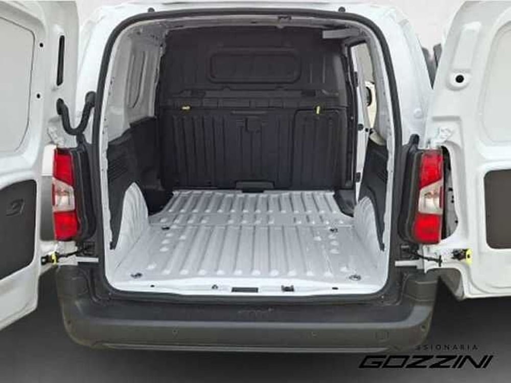 Peugeot Partner Furgone nuova a Brescia (9)