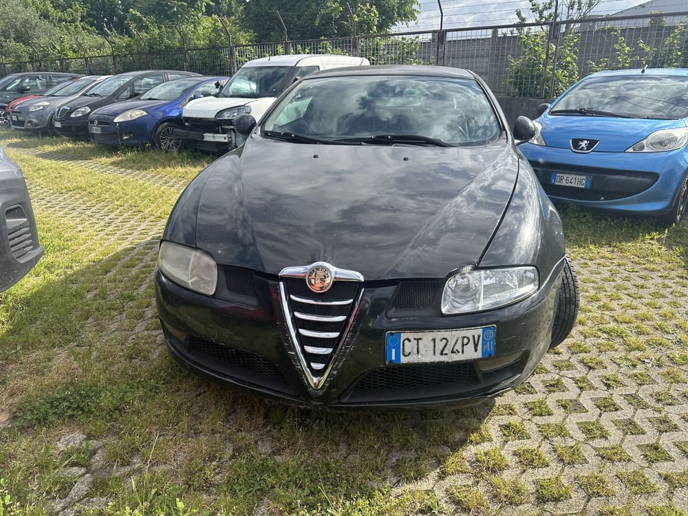 Alfa Romeo GT usata a Milano (2)