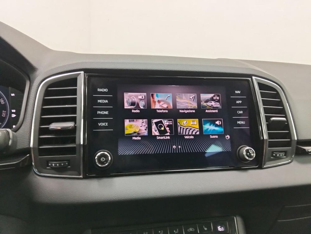Skoda Karoq usata a Como (14)
