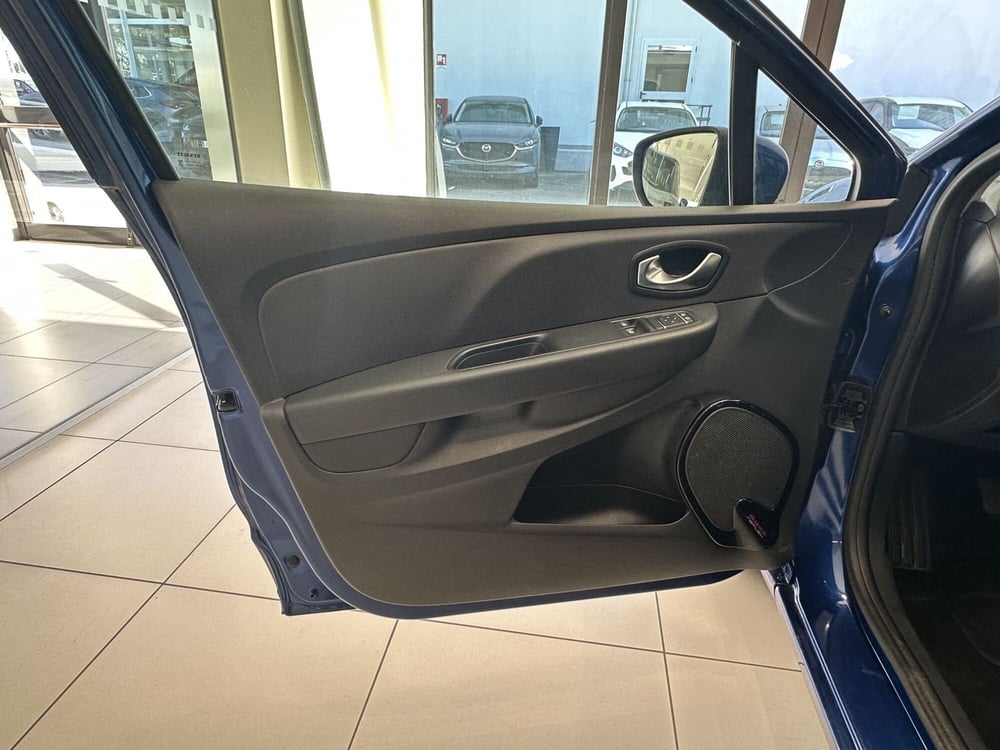 Renault Clio usata a Latina (10)