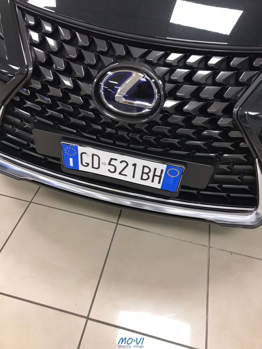 Lexus UX usata a Torino (16)
