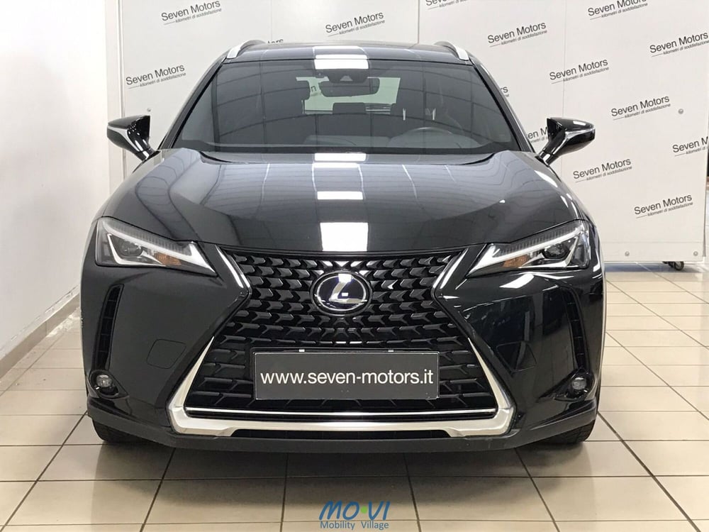 Lexus UX usata a Torino (6)