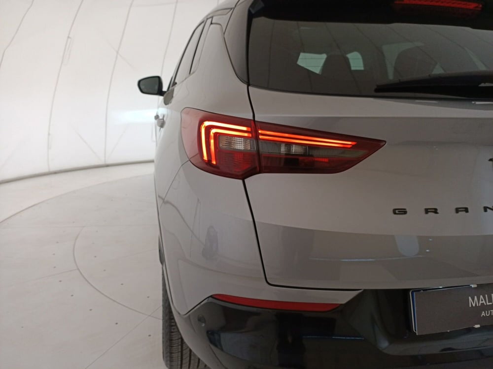 Opel Grandland usata a Lecce (11)