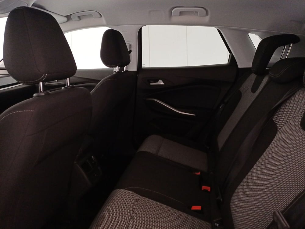 Opel Grandland usata a Lecce (8)