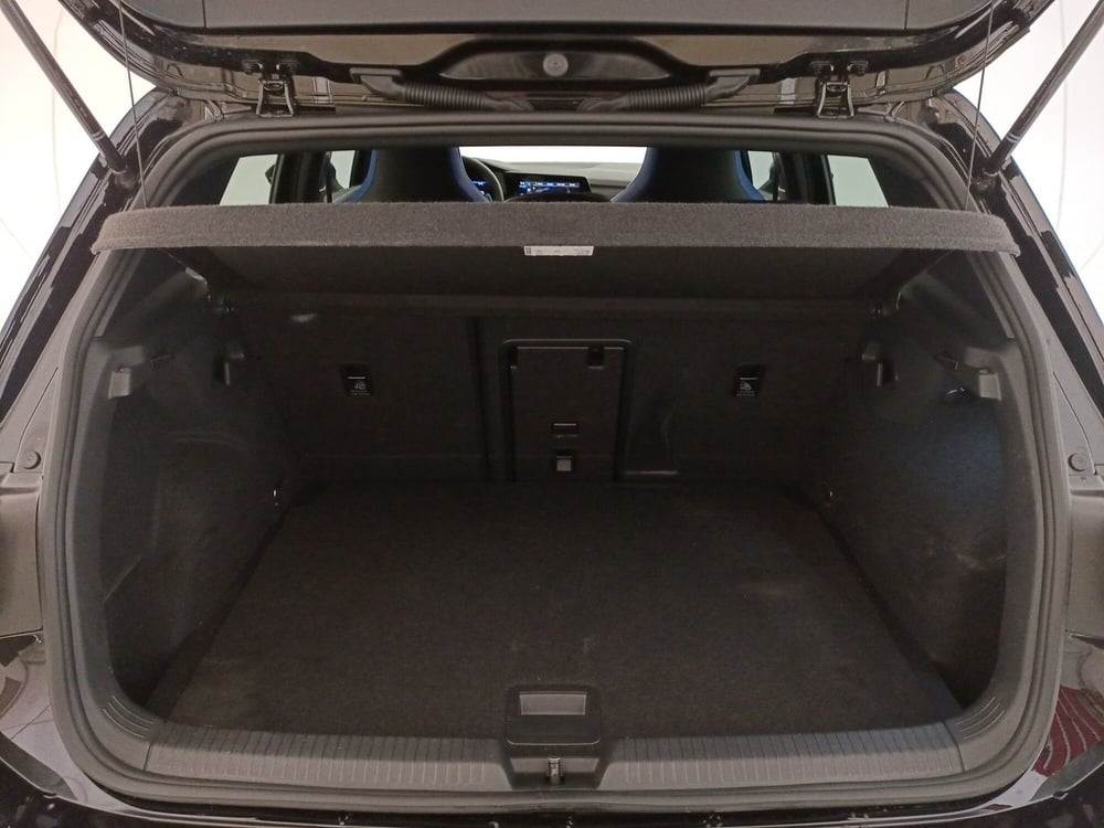 Volkswagen Golf usata a Bari (13)