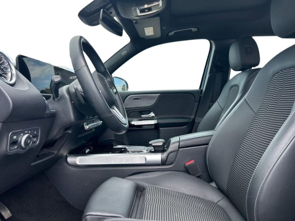 Mercedes-Benz GLB usata a Bari (6)